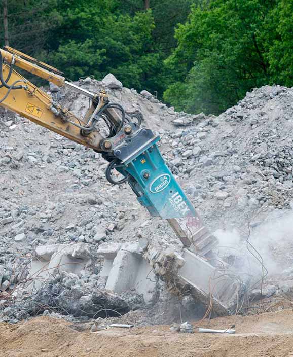 breaker-in-action breaker-in-action